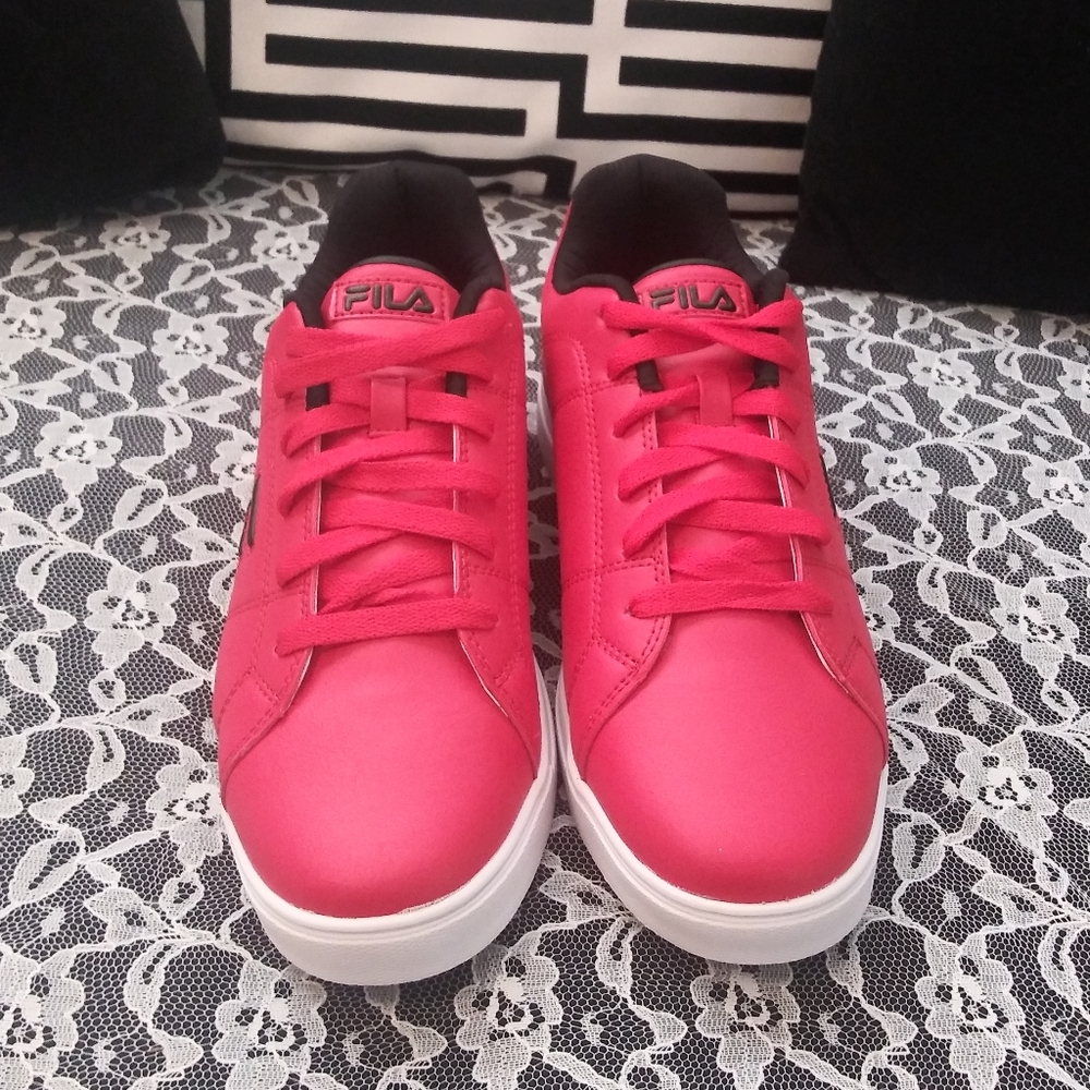 NWOB Fila Athletic Shoe